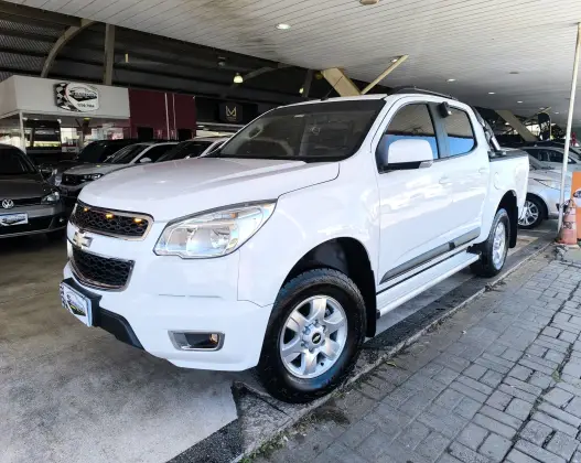 CHEVROLET S10 2.4 LT 4X2 CD 8V FLEX 4P MANUAL CHEVROLET S10 2.4 LT 4X2 CD 8V FLEX 4P MANUAL