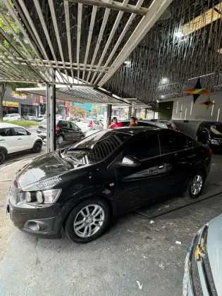 CHEVROLET SONIC 1.6 LTZ 16V FLEX 4P AUTOMÁTICO CHEVROLET SONIC 1.6 LTZ 16V FLEX 4P AUTOMÁTICO
