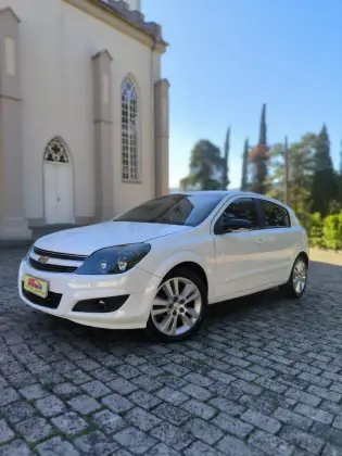 CHEVROLET VECTRA 2.0 MPFI GT HATCH 8V FLEX 4P MANUAL