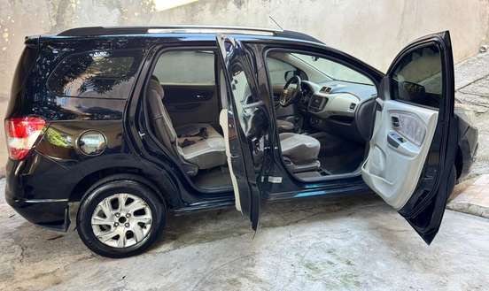 CHEVROLET-SPIN-2013