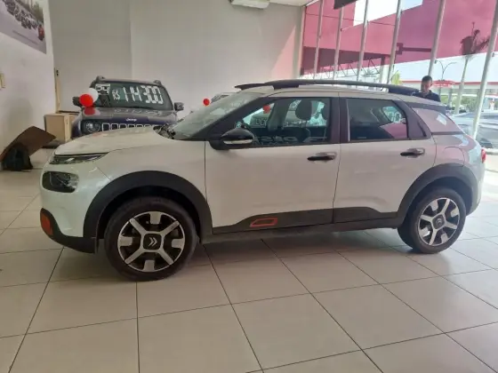 CITROËN C4 CACTUS 1.6 THP FLEX SHINE PACK EAT6