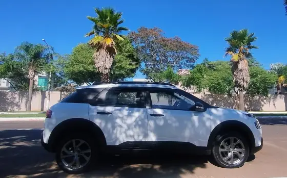 CITROËN C4 CACTUS 1.6 VTI 120 FLEX FEEL EAT6