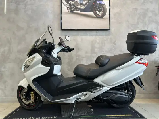 DAFRA MAXSYM 400i 