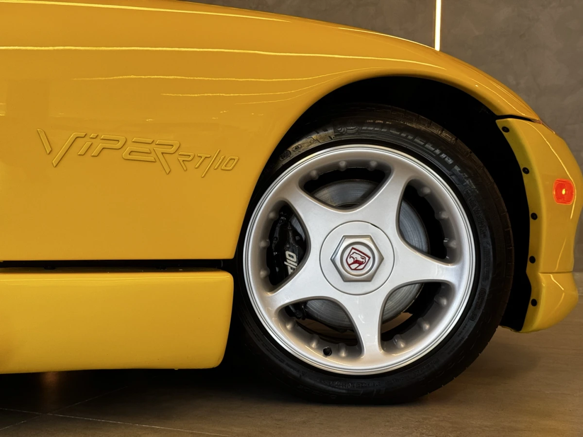Dodge Viper — foto 10