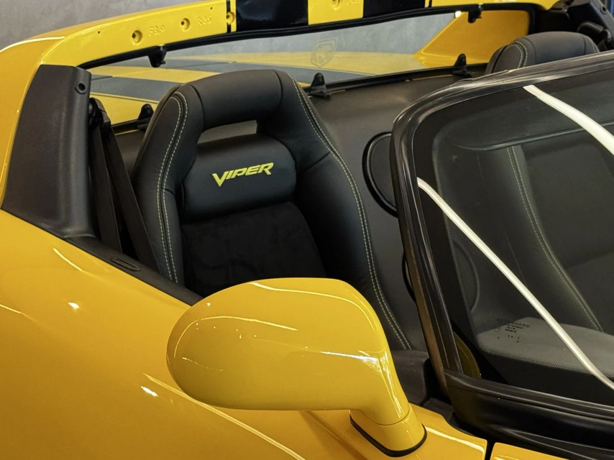 Dodge Viper — foto 12