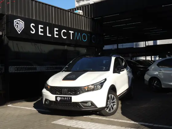 FIAT ARGO 1.3 FIREFLY FLEX TREKKING CVT FIAT ARGO 1.3 FIREFLY FLEX TREKKING CVT