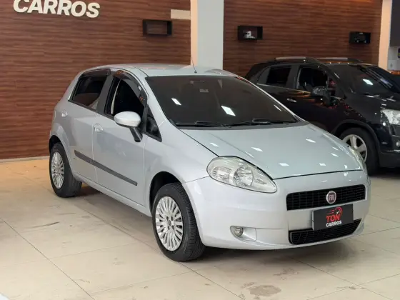FIAT PUNTO 1.4 ELX 8V FLEX 4P MANUAL FIAT PUNTO 1.4 ELX 8V FLEX 4P MANUAL