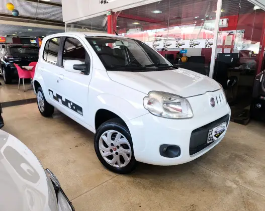 FIAT UNO 1.0 VIVACE 8V FLEX 4P MANUAL