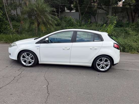 FIAT-BRAVO-1.4 16V T-JET GASOLINA 4P MANUAL FIAT-BRAVO-2013