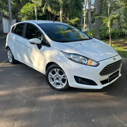 FORD FIESTA 1.5 SE HATCH 16V FLEX 4P MANUAL FORD FIESTA 1.5 SE HATCH 16V FLEX 4P MANUAL
