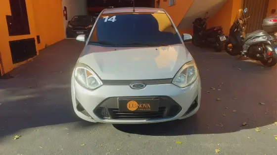 FORD FIESTA 1.6 ROCAM SEDAN 8V FLEX 4P MANUAL FORD FIESTA 1.6 ROCAM SEDAN 8V FLEX 4P MANUAL