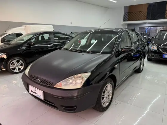 FORD FOCUS 1.6 GL 8V GASOLINA 4P MANUAL