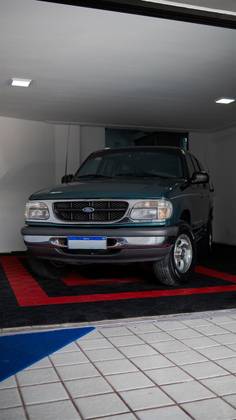 FORD EXPLORER 4.0 XLT 4X4 V6 GASOLINA 4P AUTOMÁTICO