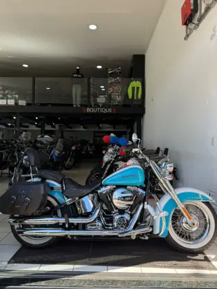 HARLEY-DAVIDSON SOFTAIL DELUXE 