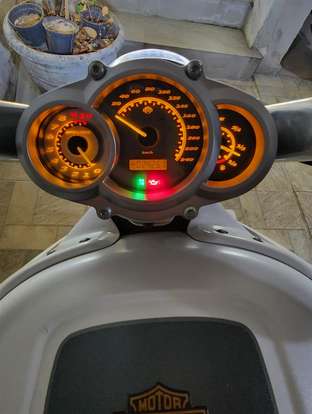 HARLEY-DAVIDSON-V-ROD MUSCLE-2014