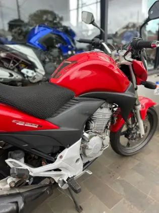 HONDA CB 300R HONDA CB 300R
