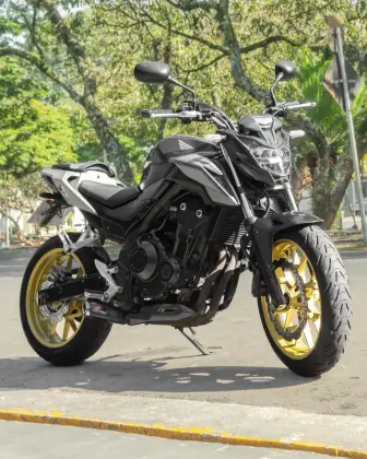 HONDA CB 500F 