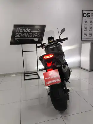 HONDA-X-ADV-2022