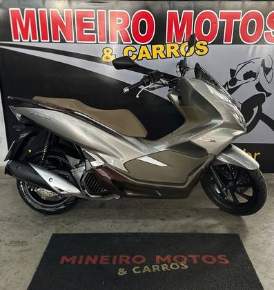 HONDA PCX DLX 