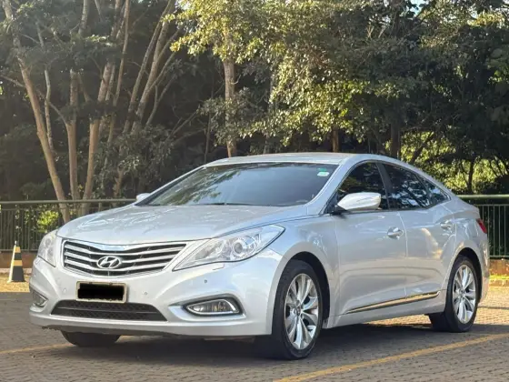 HYUNDAI AZERA 3.0 MPFI GLS V6 24V GASOLINA 4P AUTOMÁTICO HYUNDAI AZERA 3.0 MPFI GLS V6 24V GASOLINA 4P AUTOMÁTICO
