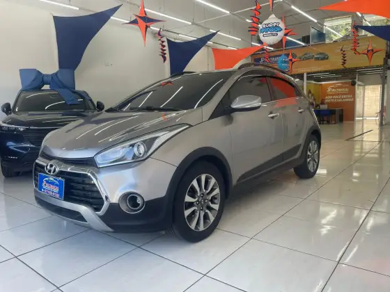 HYUNDAI HB20 1.6 PREMIUM 16V FLEX 4P AUTOMÁTICO HYUNDAI HB20 1.6 PREMIUM 16V FLEX 4P AUTOMÁTICO