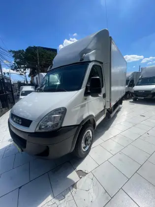 IVECO DAILY 35S14 CHASSI CABINE TURBO INTERCOOLER DIESEL 2P MANUAL
