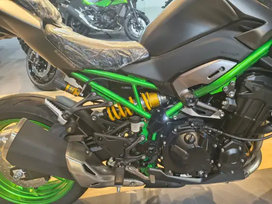 KAWASAKI-Z900 R EDITION KAWASAKI-Z900 R EDITION-2025