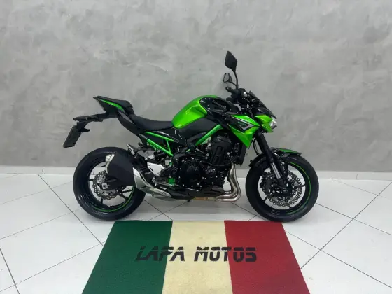 KAWASAKI Z900 KAWASAKI Z900