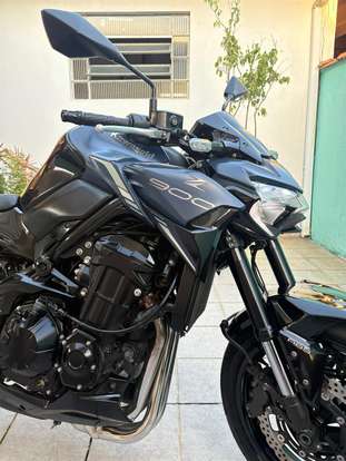 KAWASAKI-Z900-2021