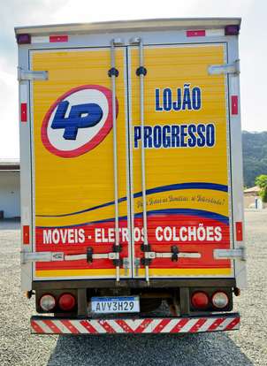 KIA-BONGO-2012
