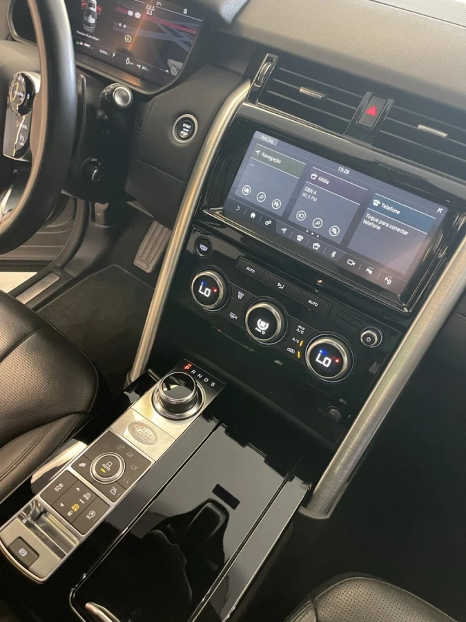 Land Rover Discovery — foto 11