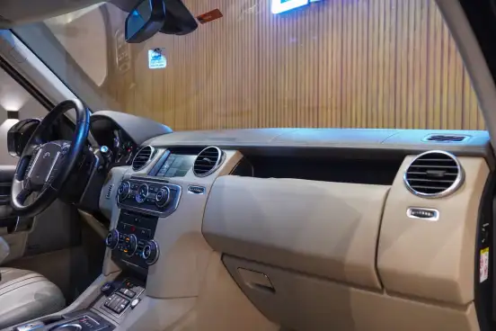 LAND ROVER-DISCOVERY 4-2014