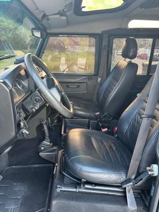 LAND ROVER-DEFENDER-1999