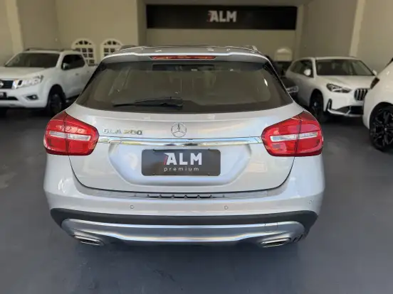 MERCEDES-BENZ-GLA 200-1.6 CGI ADVANCE 16V TURBO FLEX 4P AUTOMÁTICO MERCEDES-BENZ-GLA 200-2017