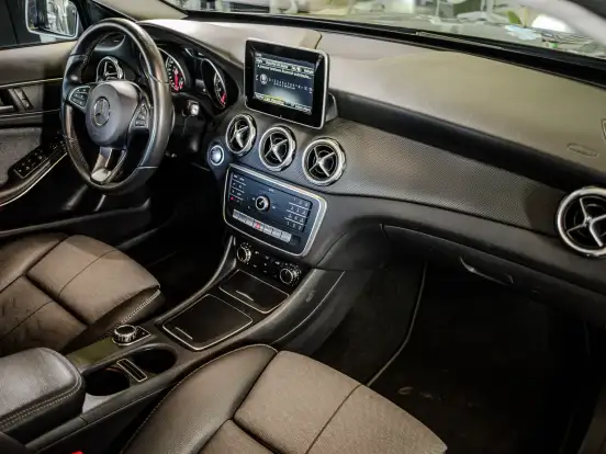 MERCEDES-BENZ-GLA 200-1.6 CGI FLEX STYLE 7G-DCT MERCEDES-BENZ-GLA 200-2017