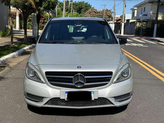 MERCEDES-BENZ-B 200-1.6 TURBO GASOLINA 4P AUTOMÁTICO MERCEDES-BENZ-B 200-2013