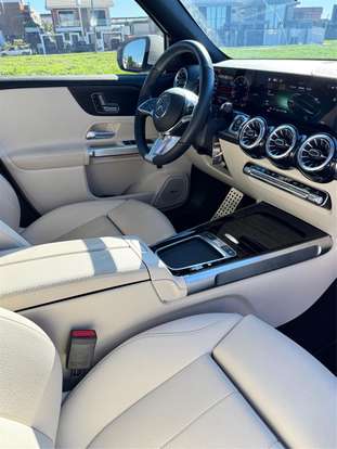 MERCEDES-BENZ-GLB 220-2025