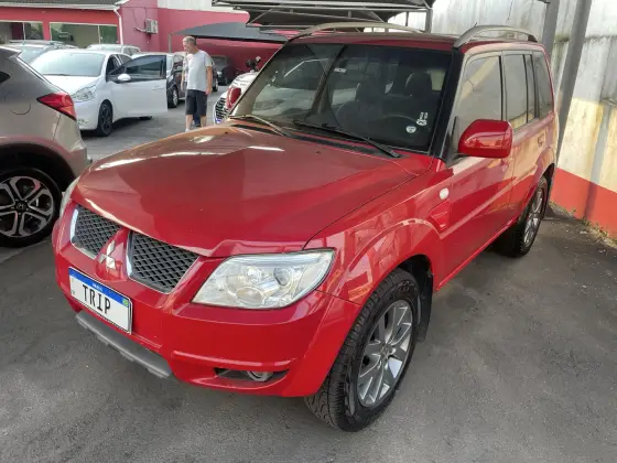 MITSUBISHI PAJERO TR4 2.0 4X2 16V 140CV FLEX 4P AUTOMÁTICO MITSUBISHI PAJERO TR4 2.0 4X2 16V 140CV FLEX 4P AUTOMÁTICO
