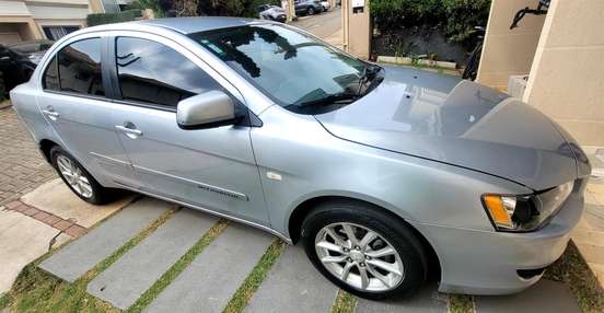 MITSUBISHI-LANCER-2.0 HL 16V GASOLINA 4P AUTOMÁTICO MITSUBISHI-LANCER-2015