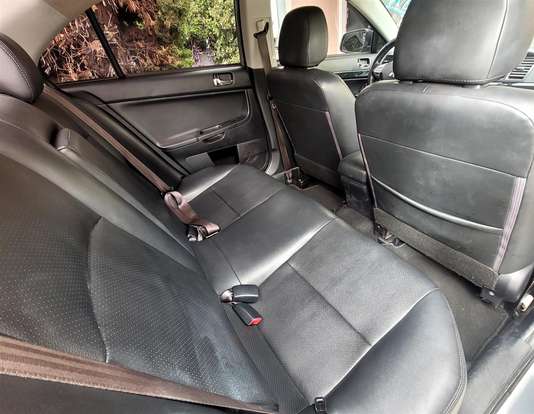 MITSUBISHI-LANCER-2.0 HL 16V GASOLINA 4P AUTOMÁTICO MITSUBISHI-LANCER-2015