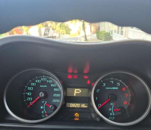 MITSUBISHI-PAJERO TR4-2014