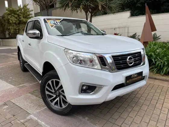 NISSAN FRONTIER 2.3 16V TURBO DIESEL XE CD 4X4 AUTOMÁTICO NISSAN FRONTIER 2.3 16V TURBO DIESEL XE CD 4X4 AUTOMÁTICO