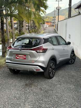 NISSAN-KICKS PLAY-2025