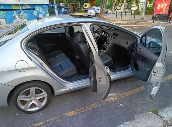 PEUGEOT-408-2011
