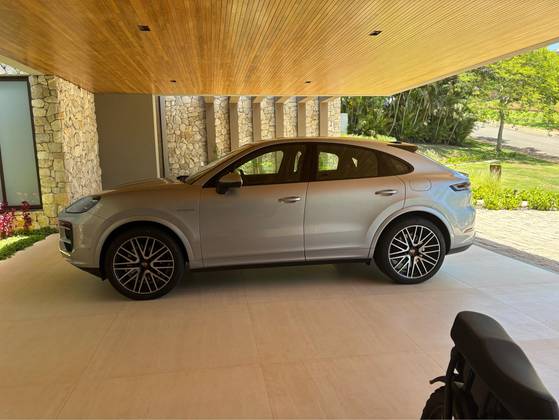 Porsche Cayenne 3.0 V6 E-Hybrid Coupé AWD Tiptronic S