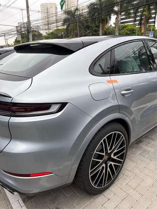 PORSCHE-CAYENNE-2025