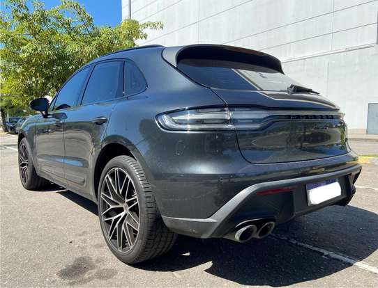 PORSCHE-MACAN-2025