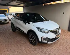 RENAULT CAPTUR 2.0 16V HI-FLEX INTENSE AUTOMÁTICO RENAULT CAPTUR 2.0 16V HI-FLEX INTENSE AUTOMÁTICO
