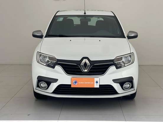 RENAULT-SANDERO-2021