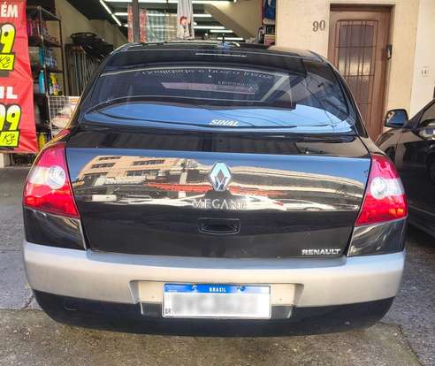 RENAULT-MEGANE-2007